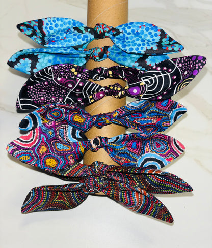 Bow hair ties medium (First Nation Print)