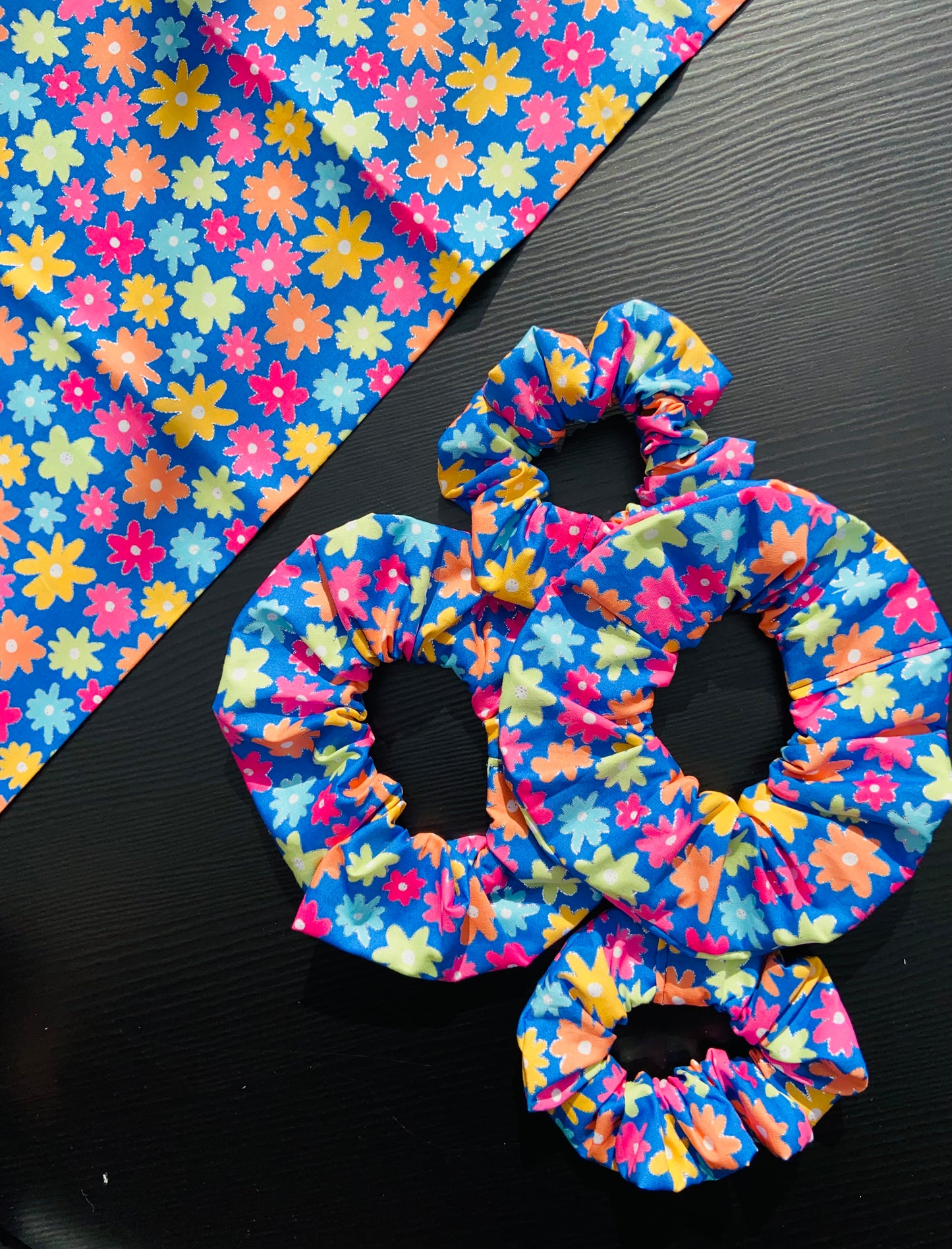 Small Scrunchie Flower Power Prints (Large Elastic )